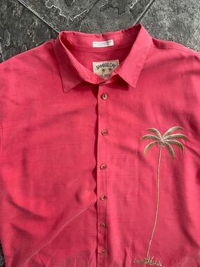 BAMBOO CAY Coral Short-Sleeve Palm Embroidered Resortwear Lightweight Shirt